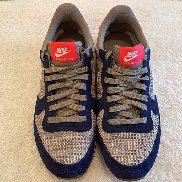 ⭐️SOLD - NIKE Women’s Internationalist Athletic Navy/Orange Running Shoe - Picture 5 of 12